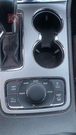 جیپ گراند شیرۆکی